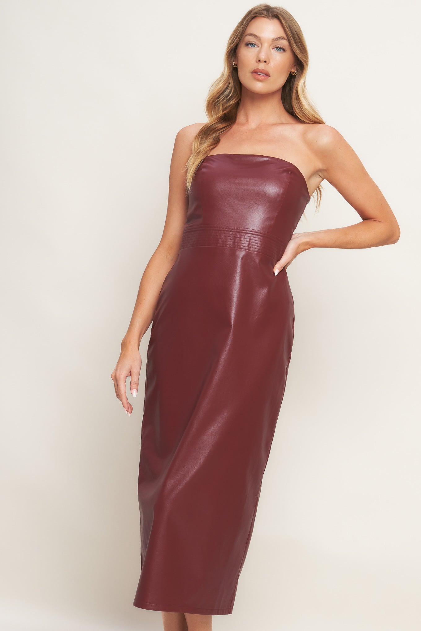 RUNWAY TREND FAUX LEATHER MIDI DRESS Flying Tomato
